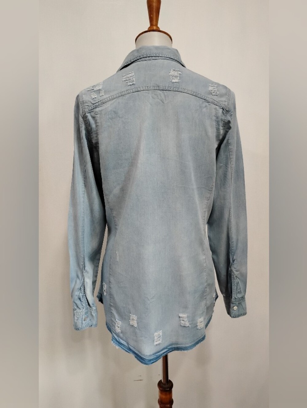 DISTRESSED DRESS FORUM BLOUSE - Picture 8 of 11